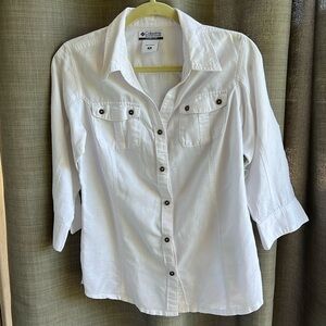 Columbia cotton button down shirt. Medium
